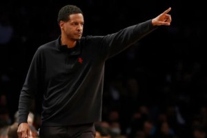 开云体育官方网址-拒绝再垫底！火箭下赛季崛起防守为先 霍林斯护航