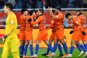 开云体育官方网站网址-意外！鲁能为何在热身赛表现越差到了正赛就表现越好，引发热议